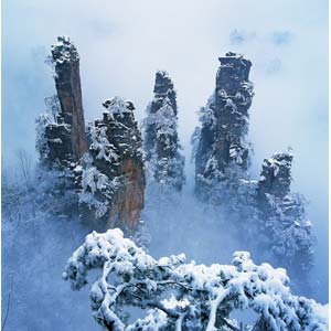 單獨成團O線：（張家界溫泉休閑線路）張家界、天子山、寶峰湖/黃龍洞、鳳凰古城 江埡溫泉/萬福溫泉 五日游